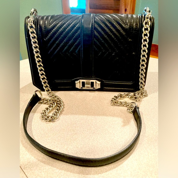 Excellent like new condition Rebecca Minkoff large, black, chevron crossbody - Picture 1 of 10